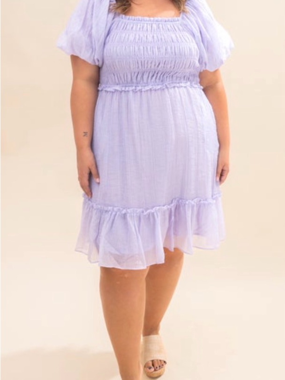 Annie Lavender Puff-Sleeve Smocked Midi Dress. Medium